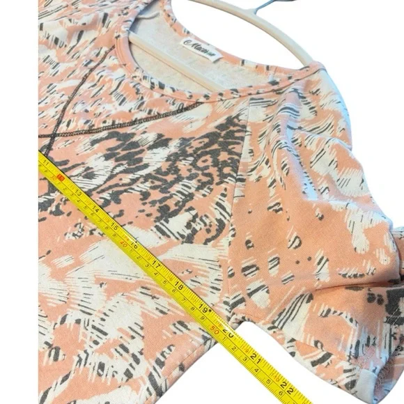 MACARON Peach and White Printed Short-Sleeve Top - Picture 4 of 5